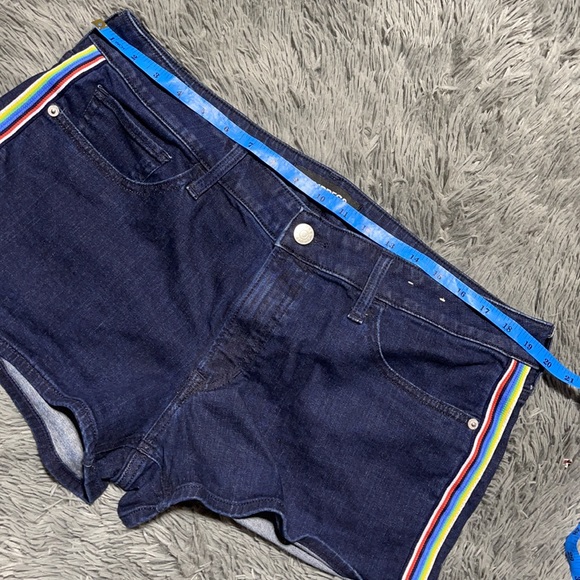 🌈🥰Express Shortie Relaxed Low Rise Rainbow Shorts 🥰🌈 - Picture 14 of 14